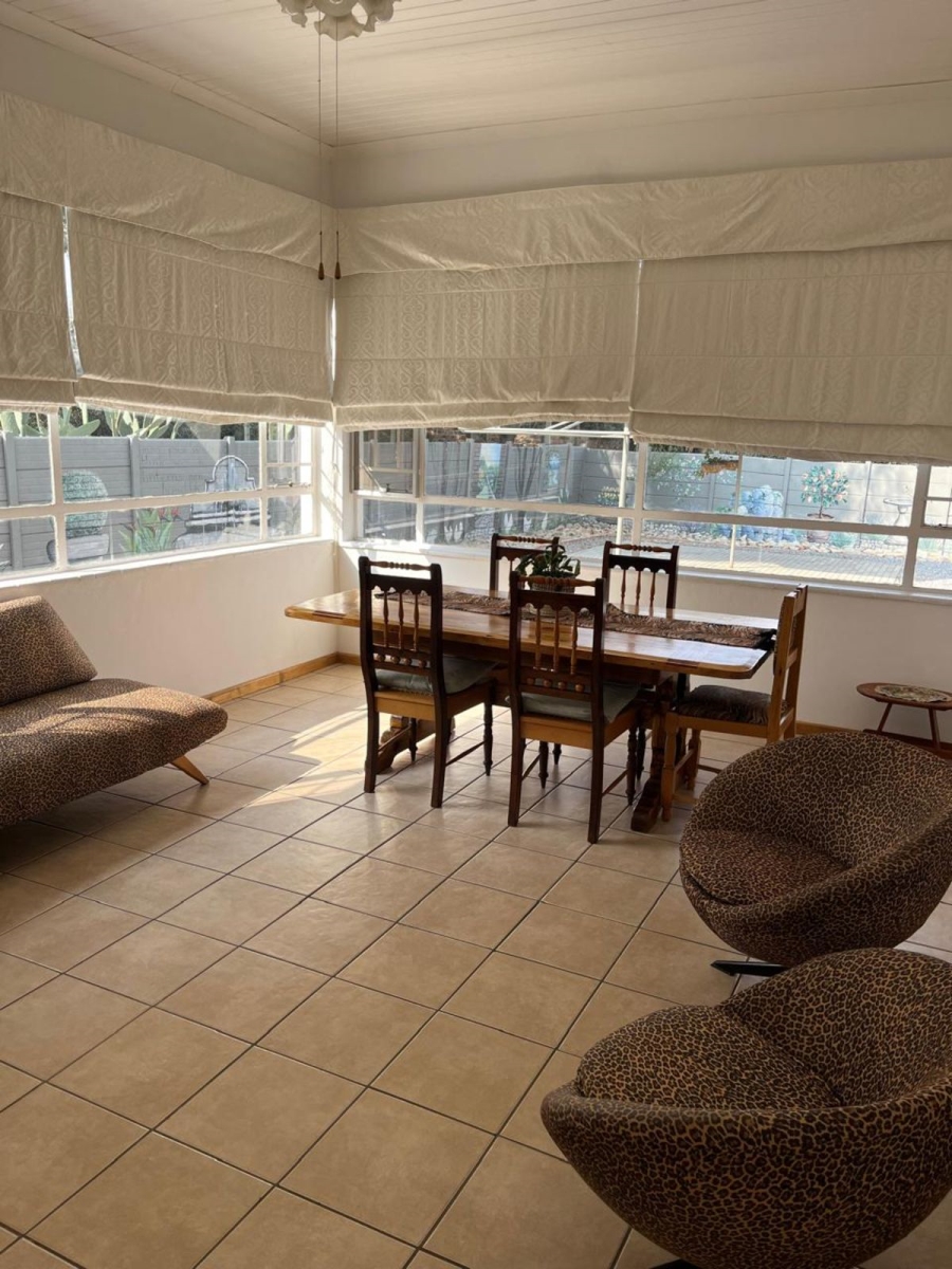 4 Bedroom Property for Sale in Calvinia Northern Cape